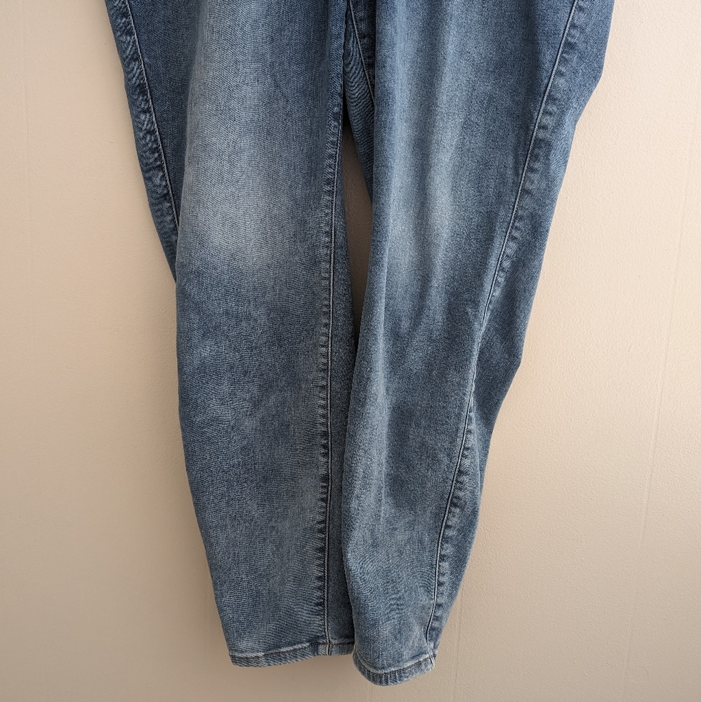 Torrid Skinny Lean Jeans - Picture 4 of 9